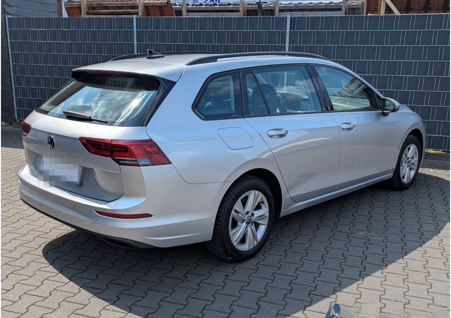 Volkswagen Golf VIII Variant1.0 eTSI DSG Life Navi Digitale foto 19