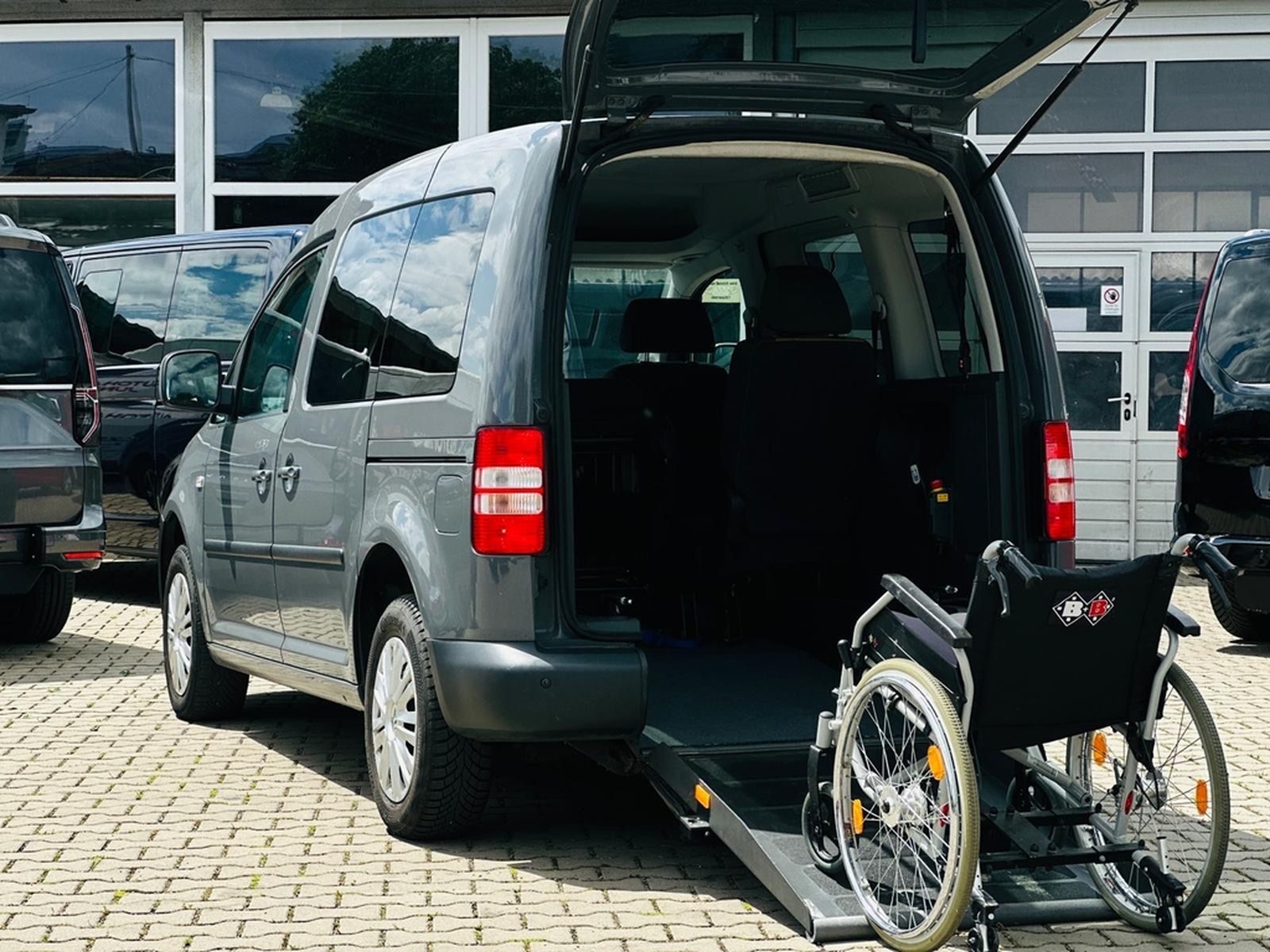 Volkswagen Caddy  JAKO Behindertengerecht-DSG-Rampe foto 2