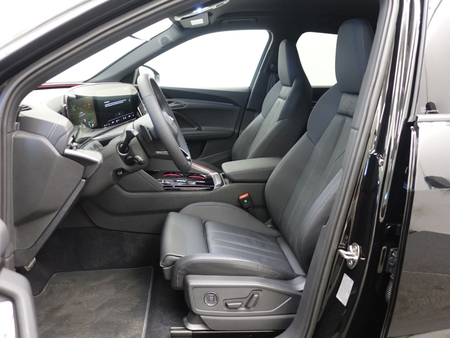 Audi Q5 2.0 TDI quattro s-tronic edition one s-line T foto 9