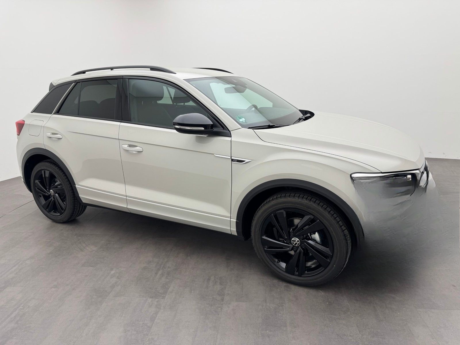 Volkswagen T-Roc 1.5 TSI DSG R-Line BlackBusiness IQ.Drive foto 2