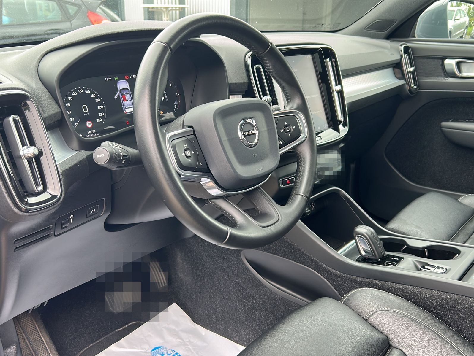 Volvo XC40 D3 Geartronic Momentum Pro  foto 12