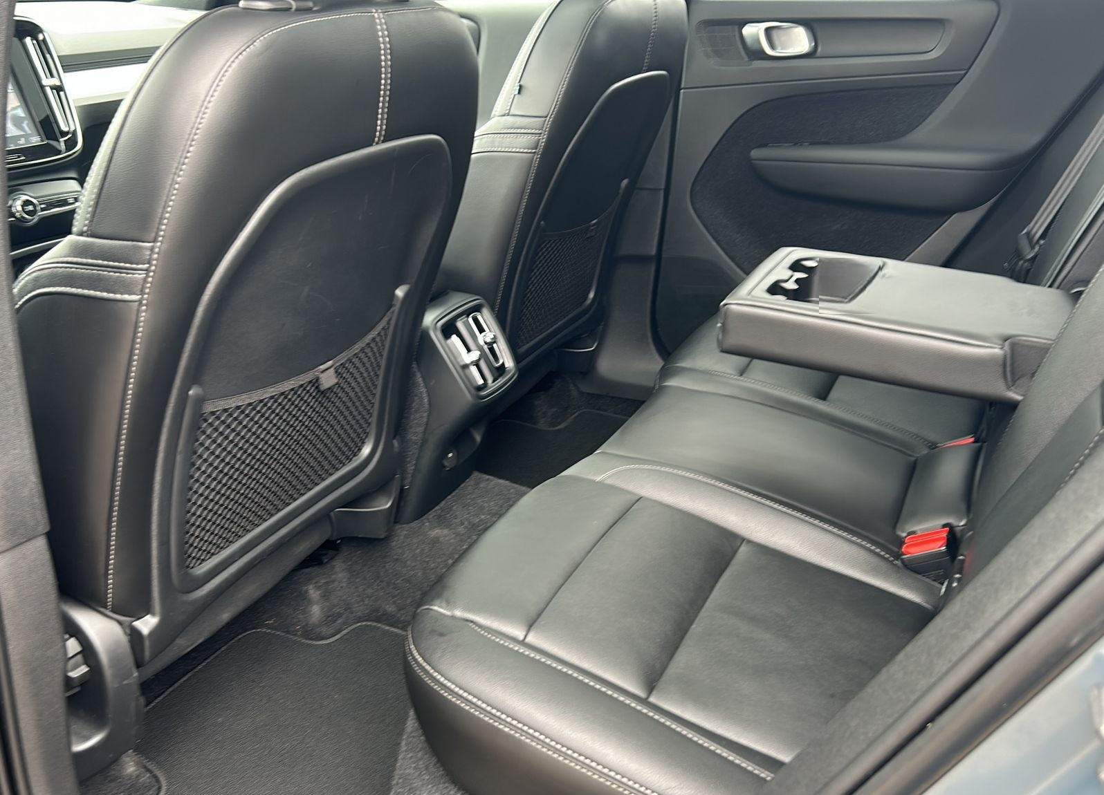 Volvo XC40 D3 Geartronic Momentum Pro  foto 17