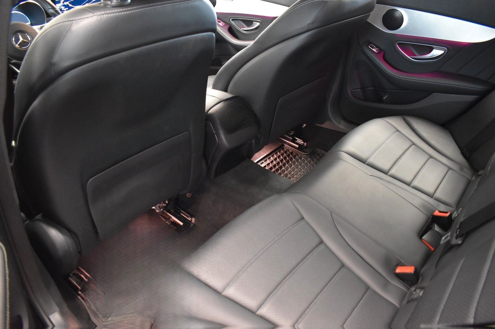 Mercedes-Benz C 200 T AMG-LINE *M-BEAM *KAMERA *VIRTUAL *CARPL foto 14