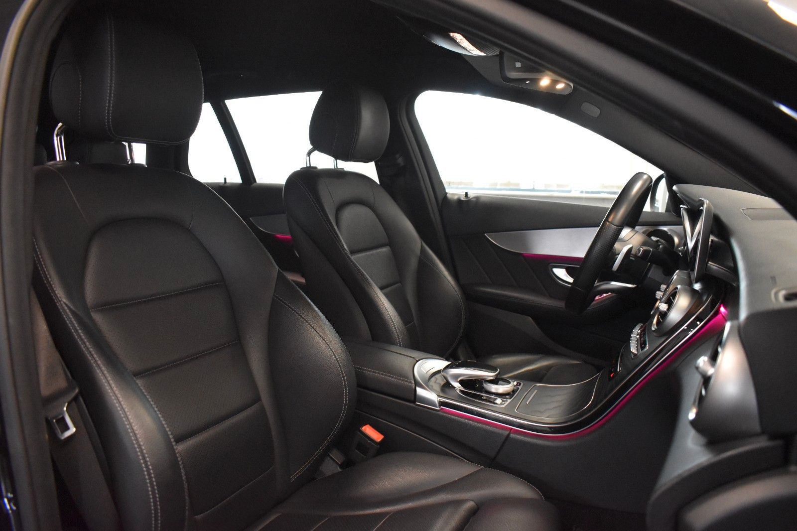 Mercedes-Benz C 200 T AMG-LINE *M-BEAM *KAMERA *VIRTUAL *CARPL foto 16