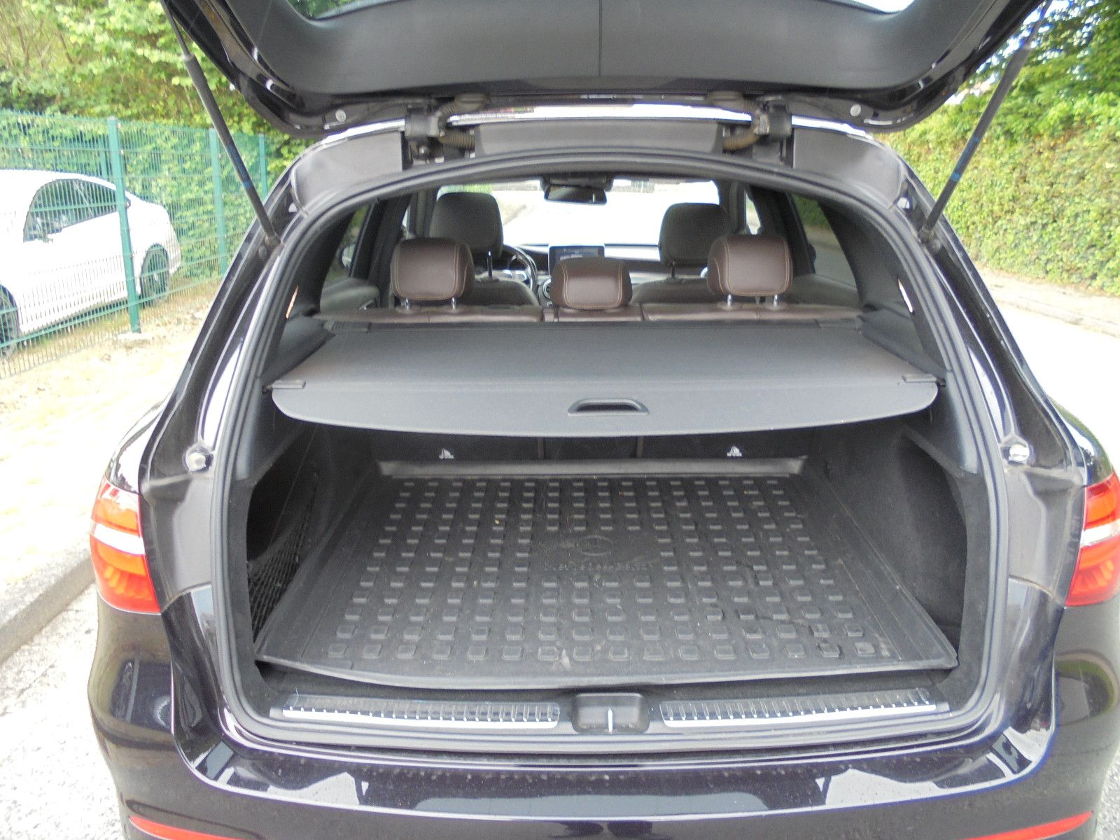 Mercedes-Benz GLC 250 d 4Matic AMG Panorama 360° Distronic foto 14