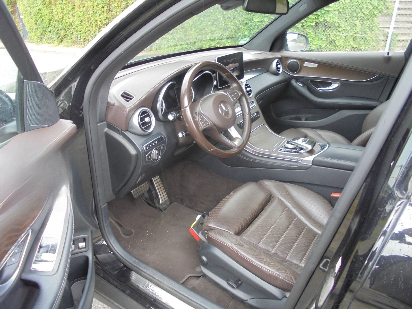 Mercedes-Benz GLC 250 d 4Matic AMG Panorama 360° Distronic foto 8
