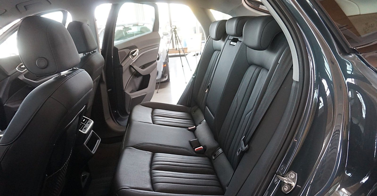 Audi e-tron Sportback 55 quattro VC*Alu19*Leder*LED* foto 10