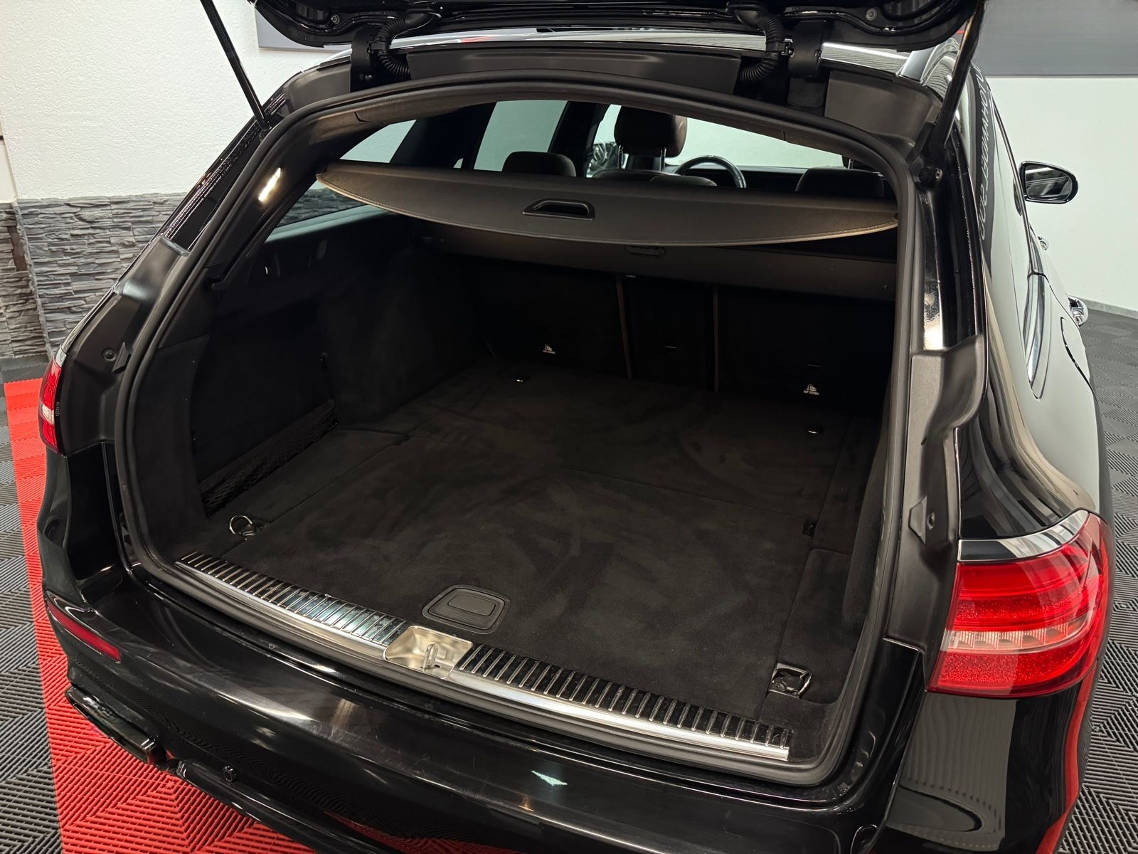 Mercedes-Benz E 63 S AMG 4M*S.ABGAS*PANO*HUD*K.GO*BURMSTER* foto 17