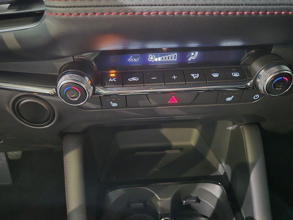 Mazda 3 5HB 2.5L e-SKYACTIV G 140ps 6MT FWD Homura foto 12