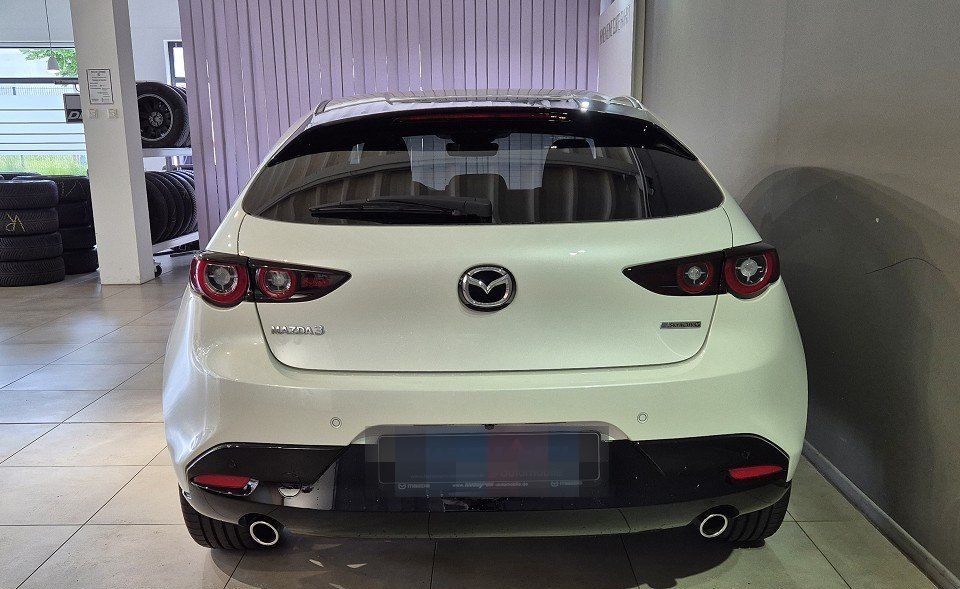 Mazda 3 5HB 2.5L e-SKYACTIV G 140ps 6MT FWD Homura foto 4