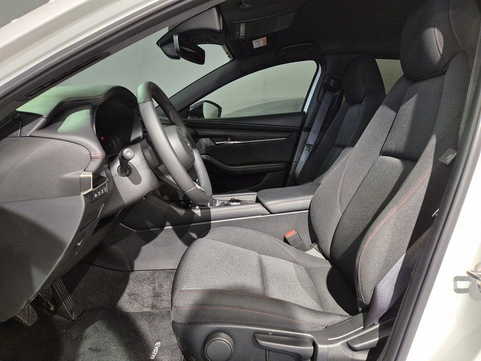 Mazda 3 5HB 2.5L e-SKYACTIV G 140ps 6MT FWD Homura foto 7