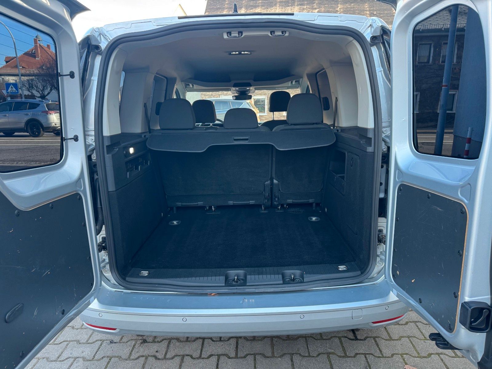 Volkswagen Caddy 2.0 TDi,Navi,Klimaaut.Sitzhzg,Heckflügetür foto 12