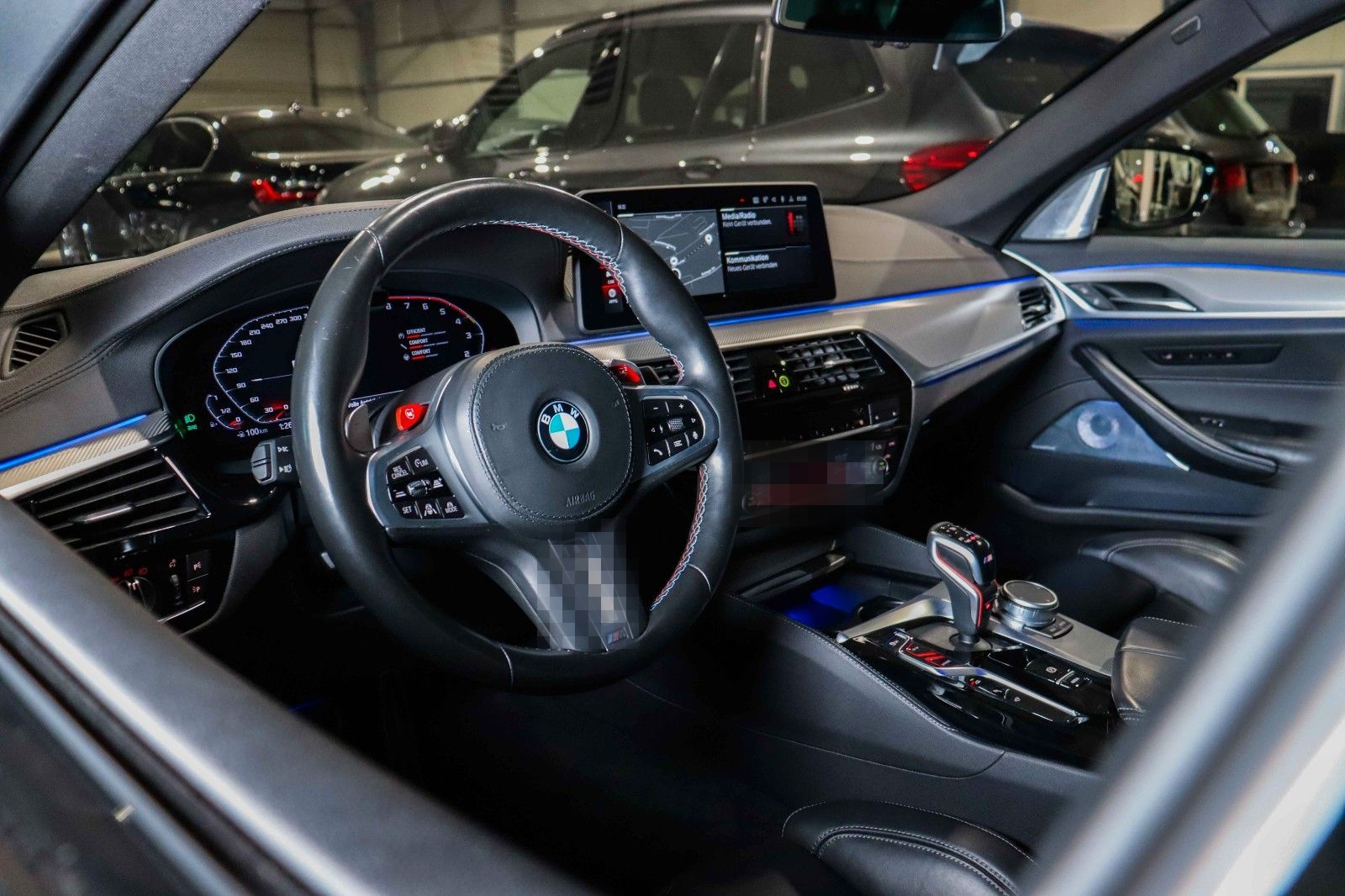 BMW M5 MSITZE*CARBON*B&W*360°*LASER*AHK*MSPORTAGA foto 11