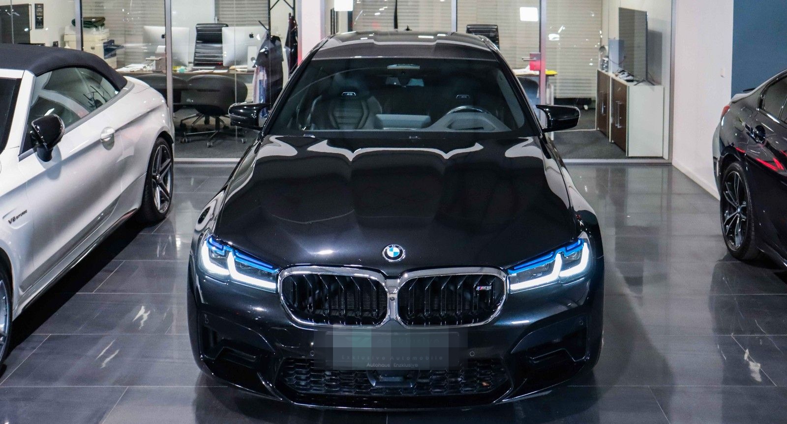 BMW M5 MSITZE*CARBON*B&W*360°*LASER*AHK*MSPORTAGA foto 3
