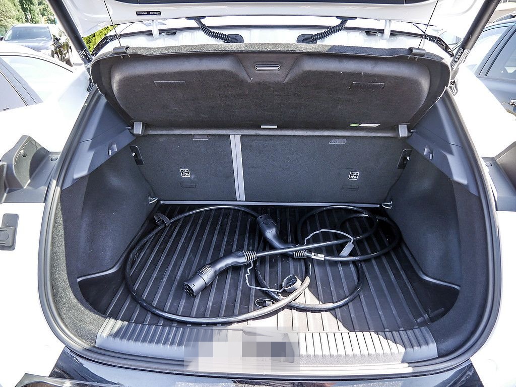 Lynk&Co 02 200 kW More KAMERA NAVI W-LAN ACC LED PANO foto 12