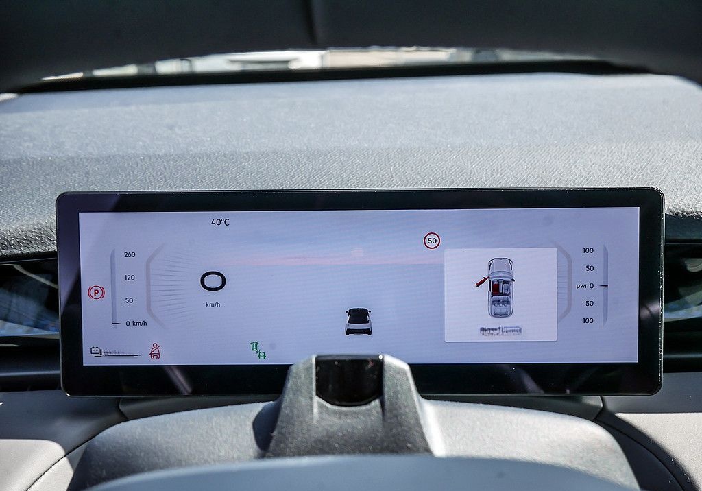 Lynk&Co 02 200 kW More KAMERA NAVI W-LAN ACC LED PANO foto 22