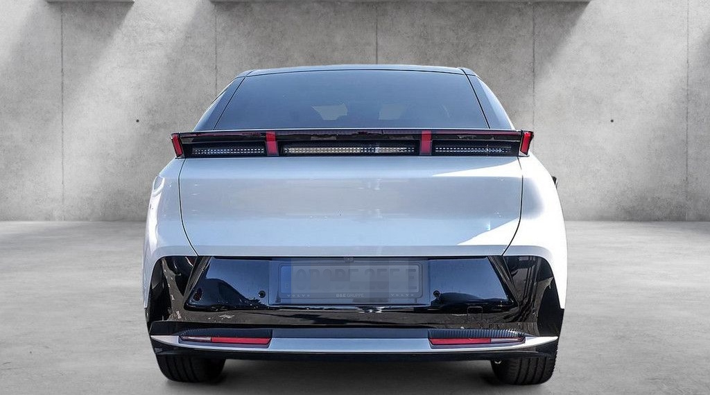 Lynk&Co 02 200 kW More KAMERA NAVI W-LAN ACC LED PANO foto 5