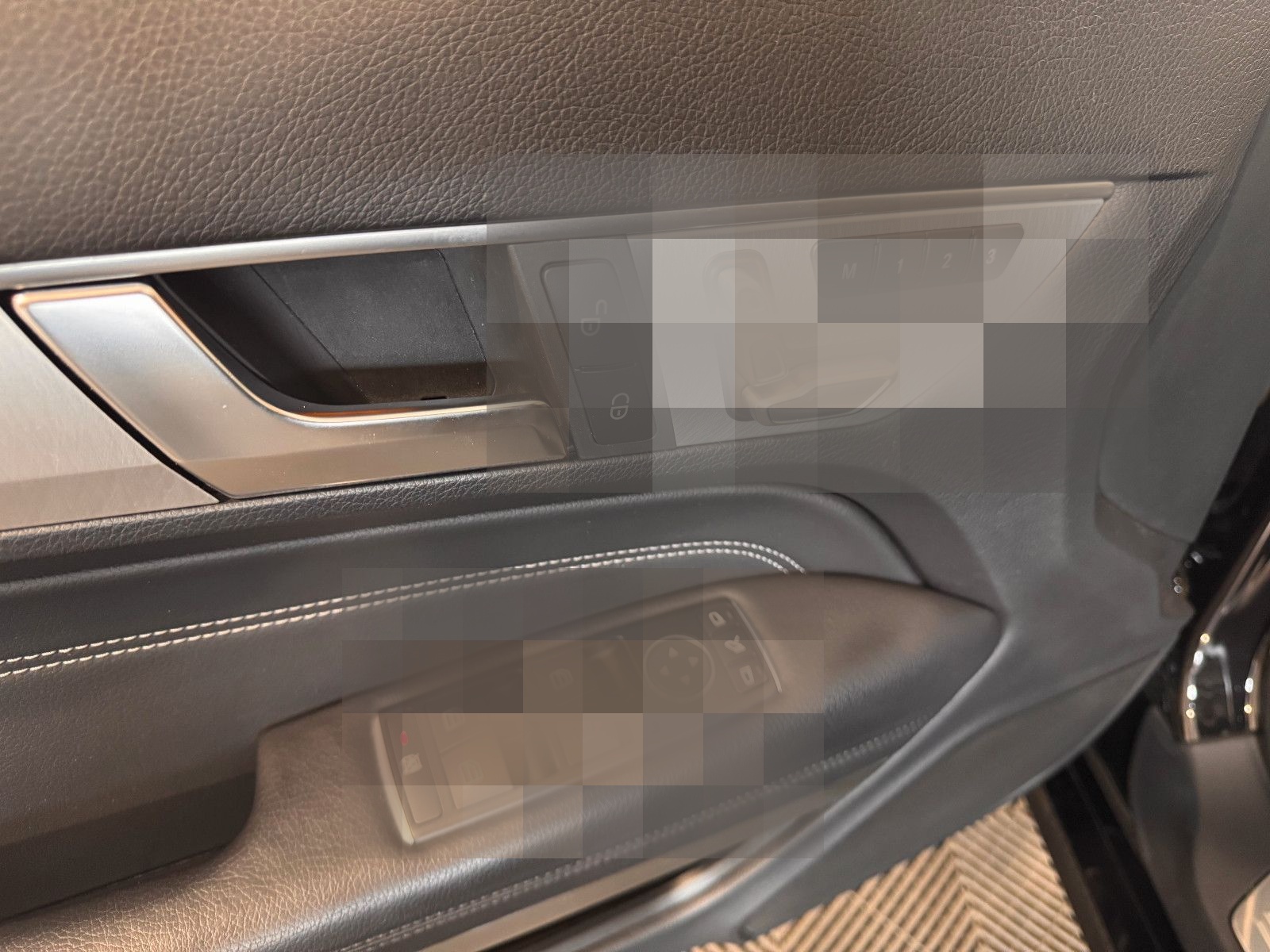 Mercedes-Benz E 220 Coupe*SPORT*LED-MEMORY-SHZ-PANO-NAVI-18" foto 14