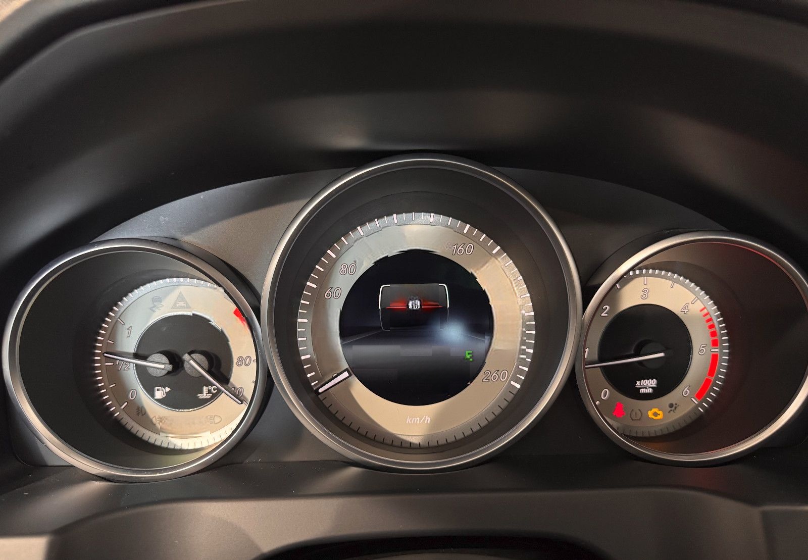 Mercedes-Benz E 220 Coupe*SPORT*LED-MEMORY-SHZ-PANO-NAVI-18" foto 18