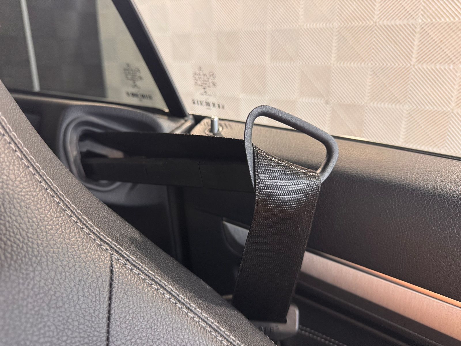 Mercedes-Benz E 220 Coupe*SPORT*LED-MEMORY-SHZ-PANO-NAVI-18" foto 23