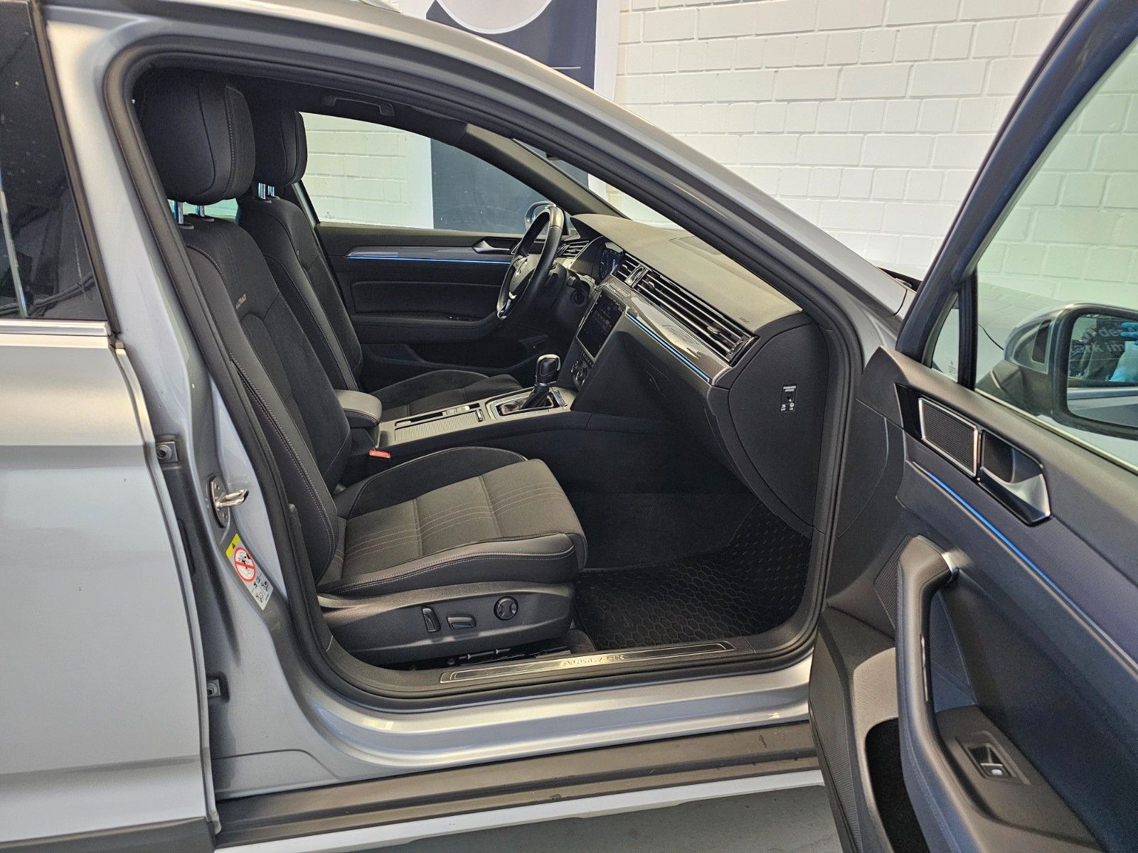 Volkswagen Passat Variant Alltrack 2.0 TDI 4Motion + VC/STD foto 11