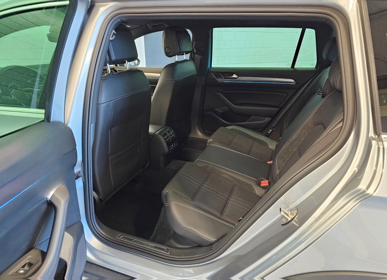 Volkswagen Passat Variant Alltrack 2.0 TDI 4Motion + VC/STD foto 10