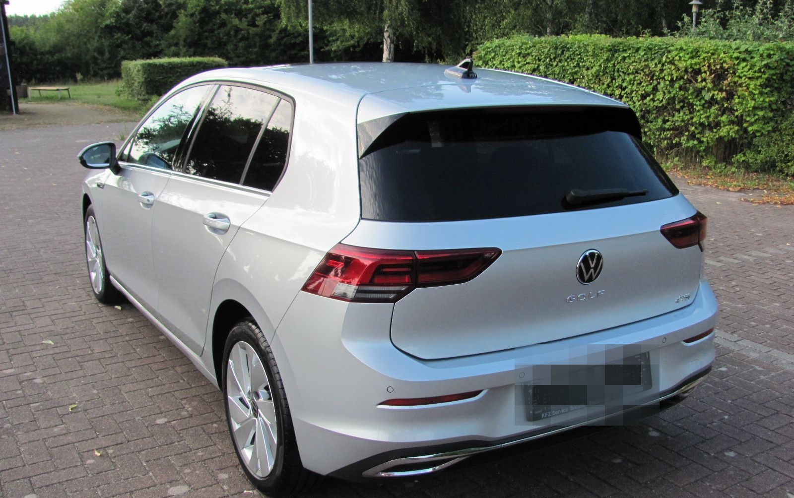 Volkswagen Golf VIII Lim. Style 1,5 eTSI DSG Pano.LED 2xPDC foto 14