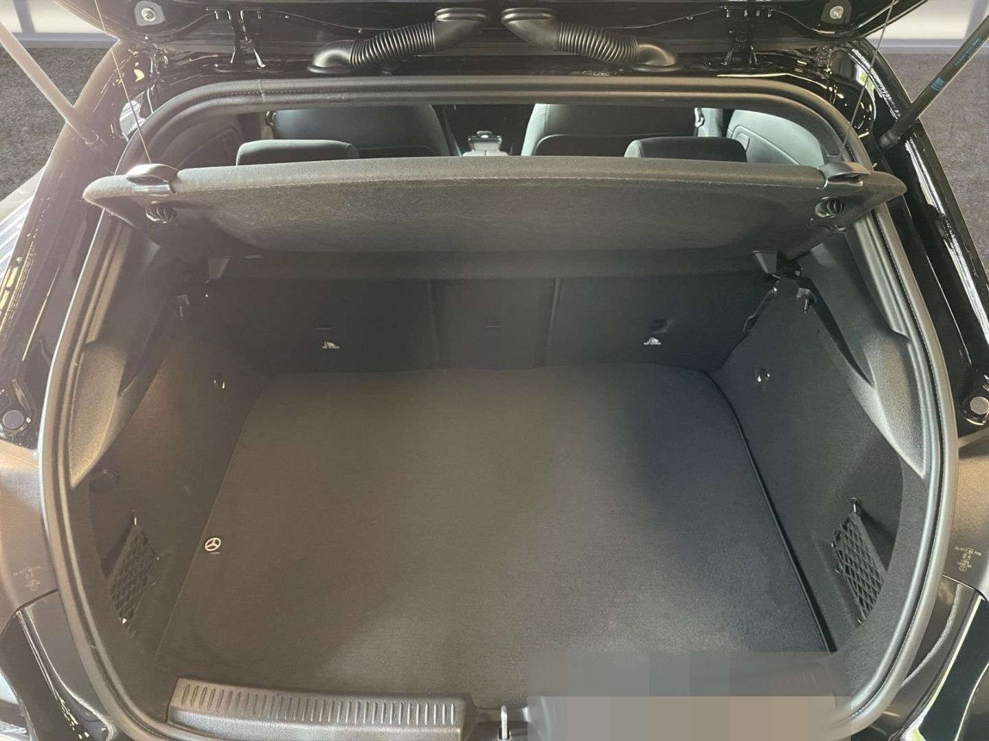 Mercedes-Benz A 180 PROGRESSIVE ADVANCED LED PANO RFK WINTER A foto 14