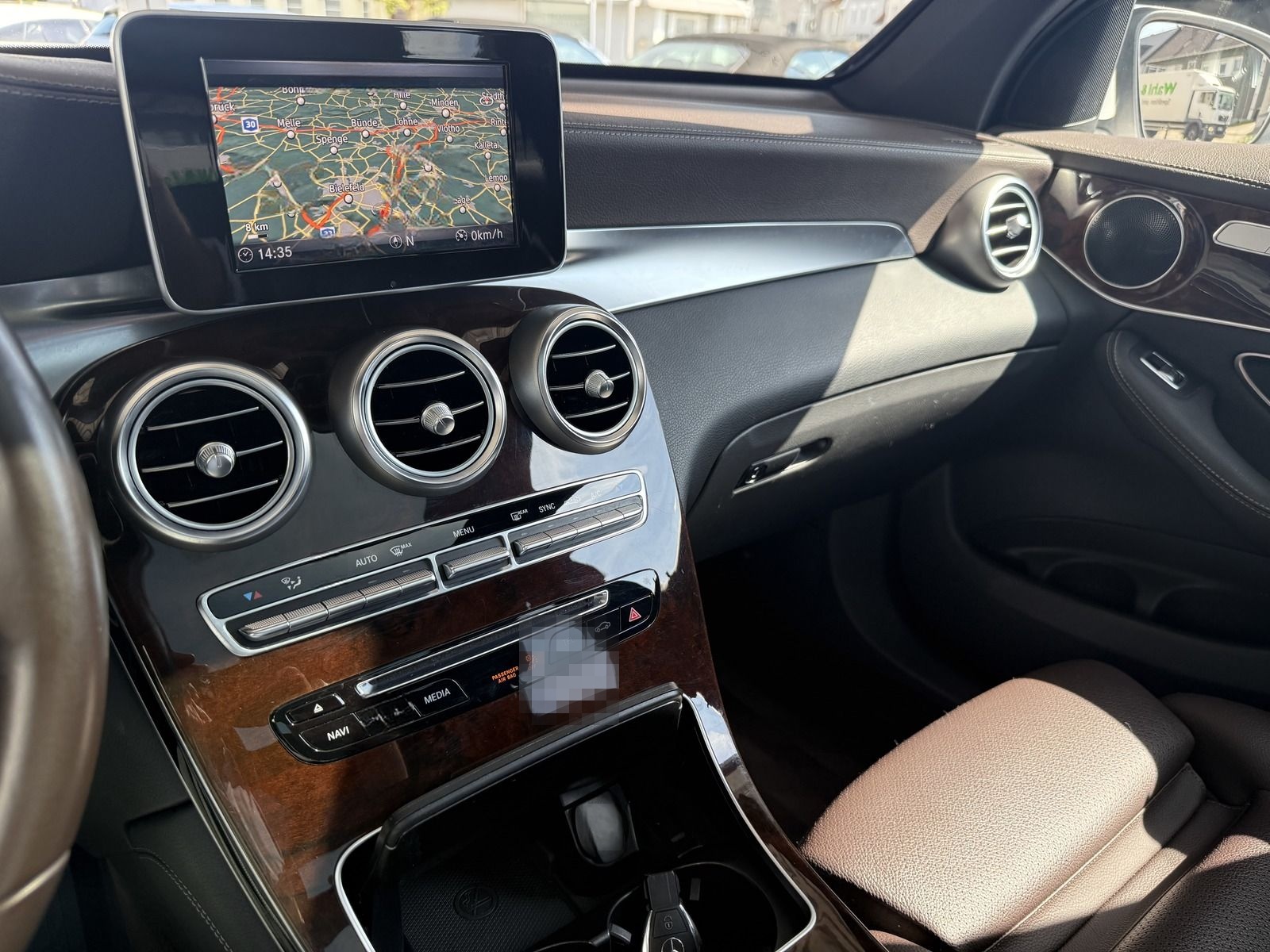 Mercedes-Benz GLC 250 AMG Optik  Panorama Kamera Leder LED foto 12