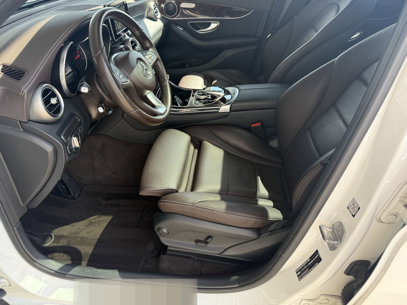 Mercedes-Benz GLC 250 AMG Optik  Panorama Kamera Leder LED foto 13