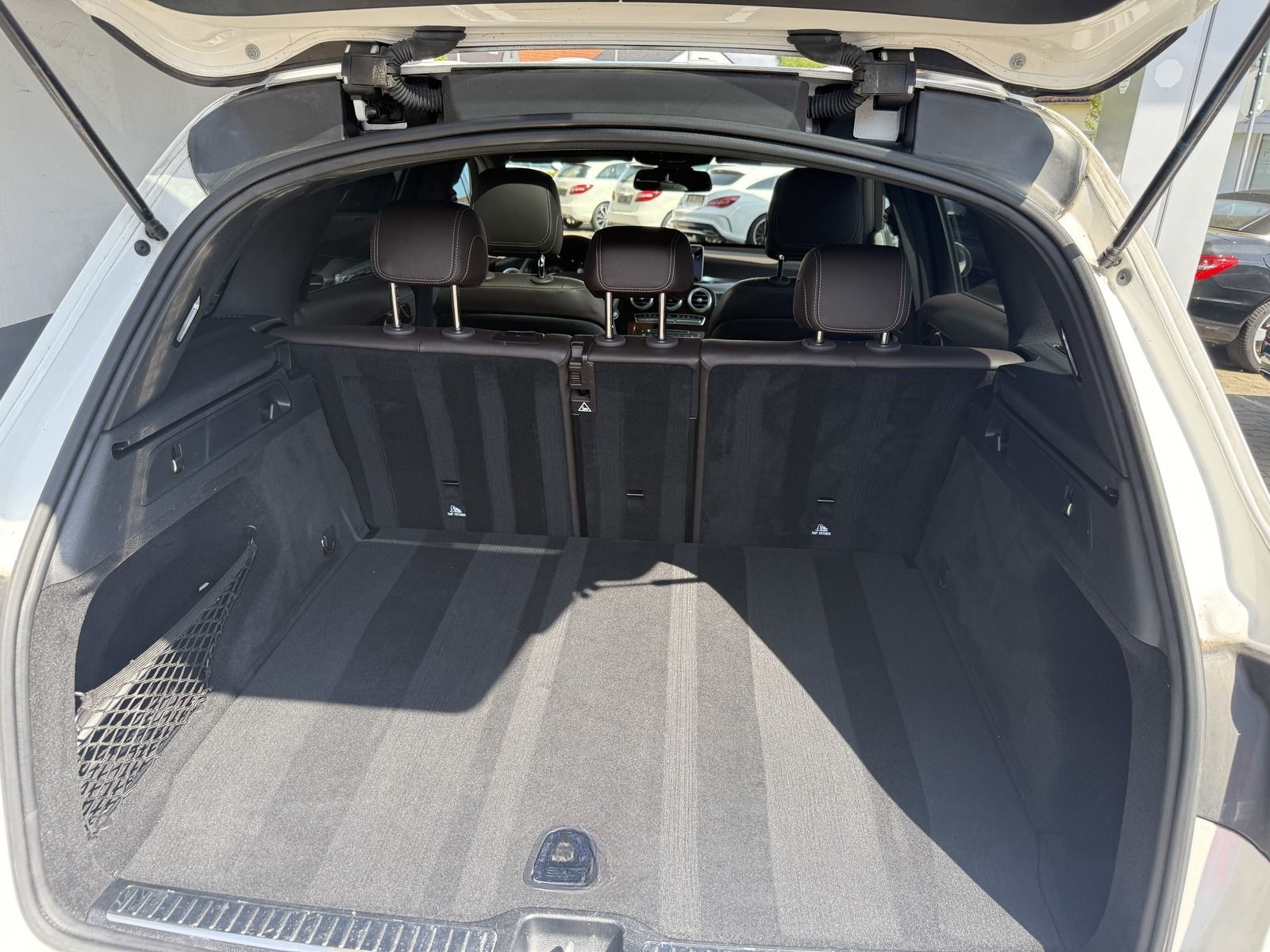 Mercedes-Benz GLC 250 AMG Optik  Panorama Kamera Leder LED foto 17