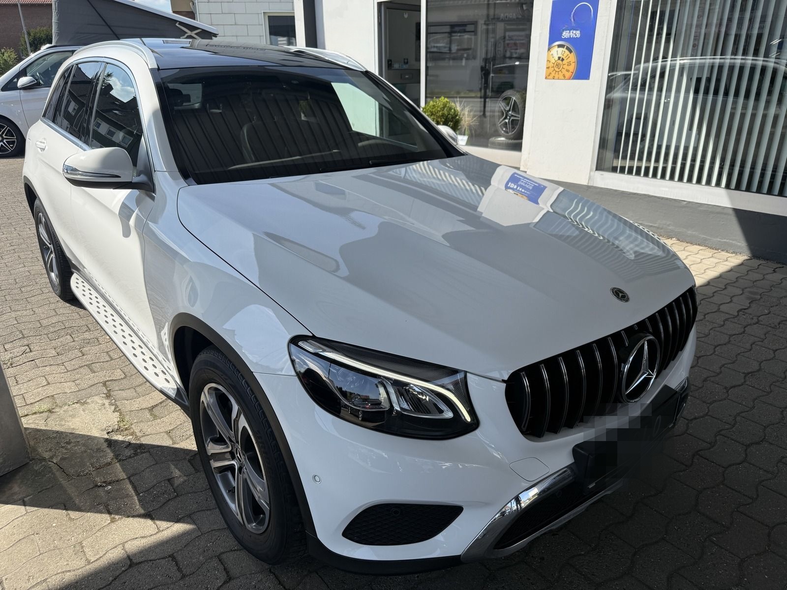 Mercedes-Benz GLC 250 AMG Optik  Panorama Kamera Leder LED foto 4