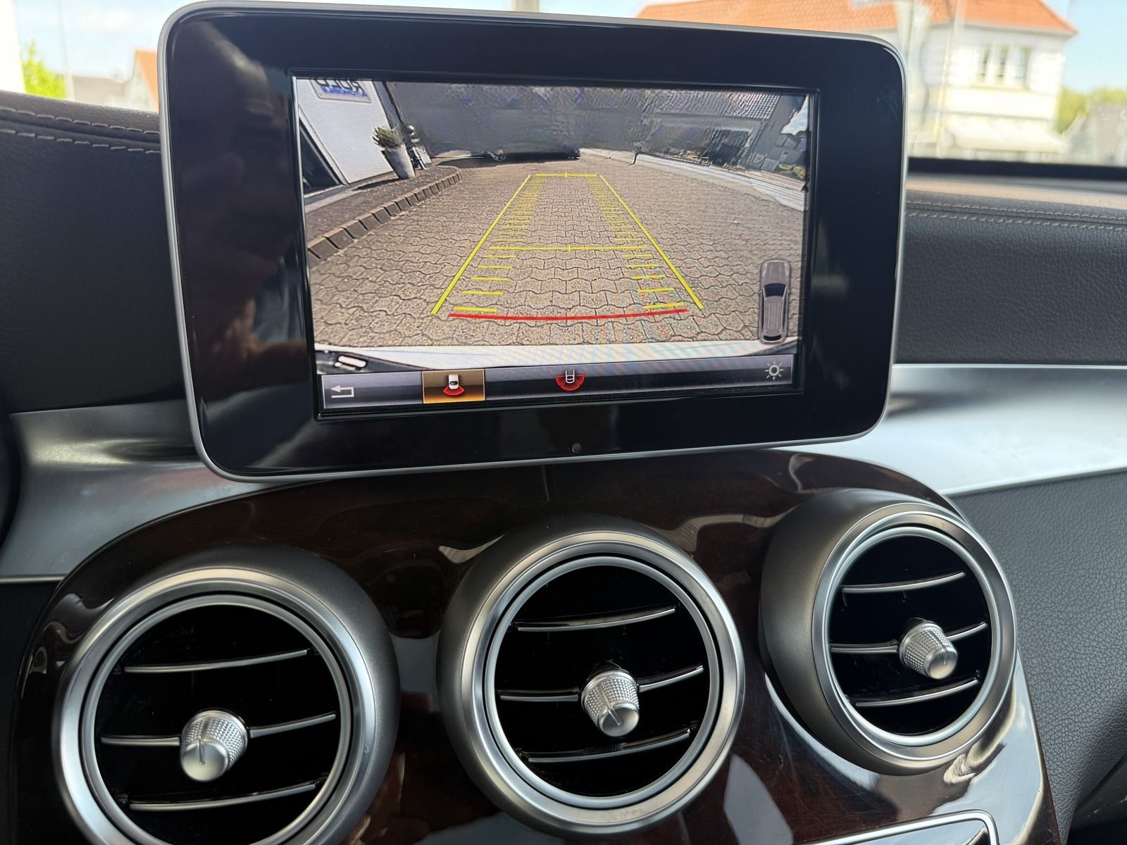 Mercedes-Benz GLC 250 AMG Optik  Panorama Kamera Leder LED foto 9