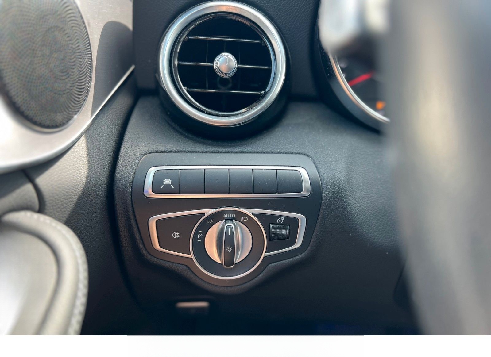 Mercedes-Benz C180 T AVANTGARDE 9G-TRONIC LED*KAM*SPUR*TOT*NAV foto 23