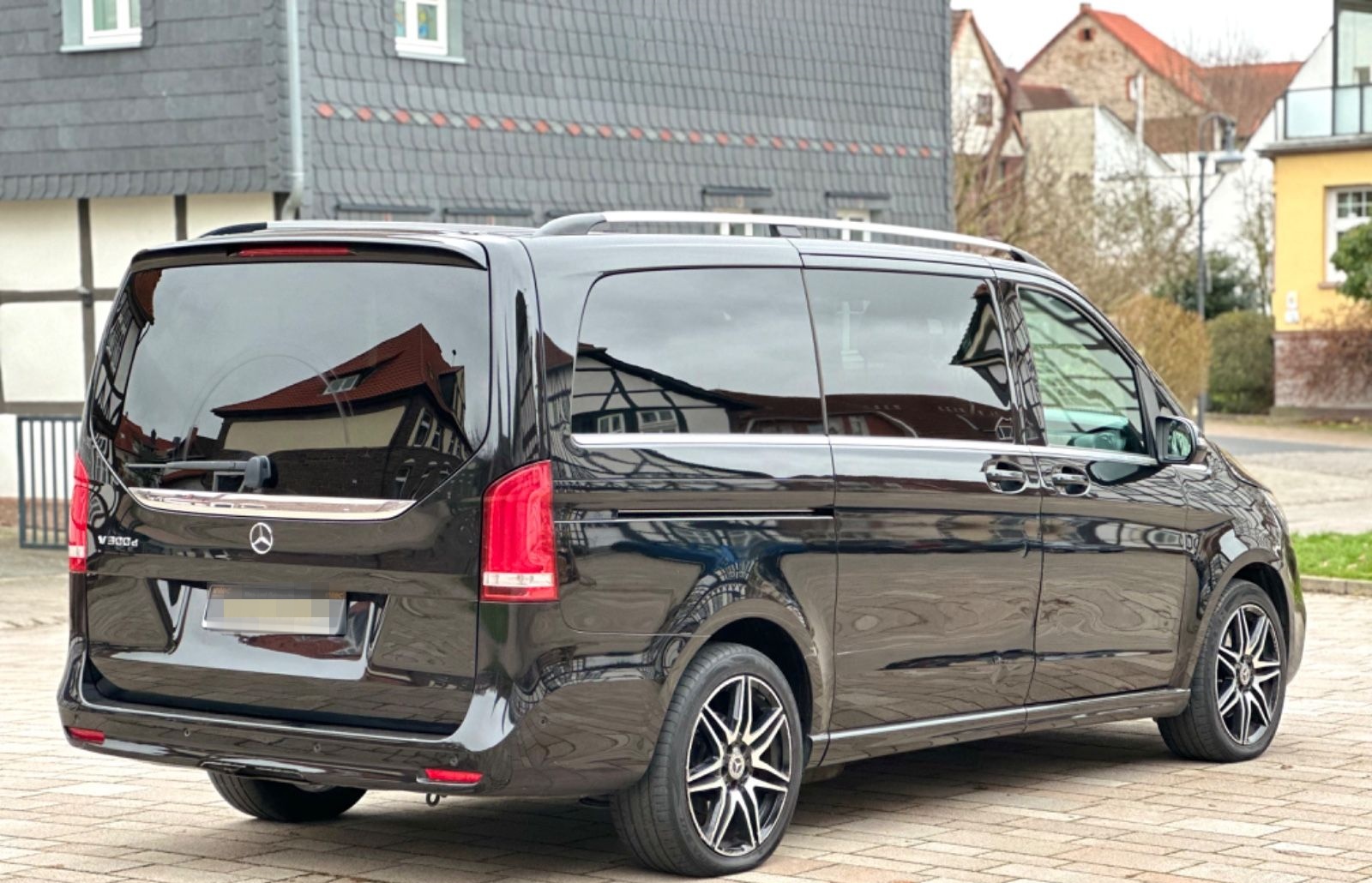Mercedes-Benz V 300 d Lang AMG. 7 Sitze Automatik Avantgarde foto 12