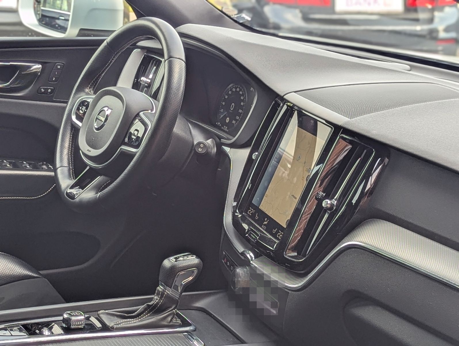 Volvo XC60 AWD R-DESIGN LEDER MEMORY SPUR TOT HUD ACC foto 11