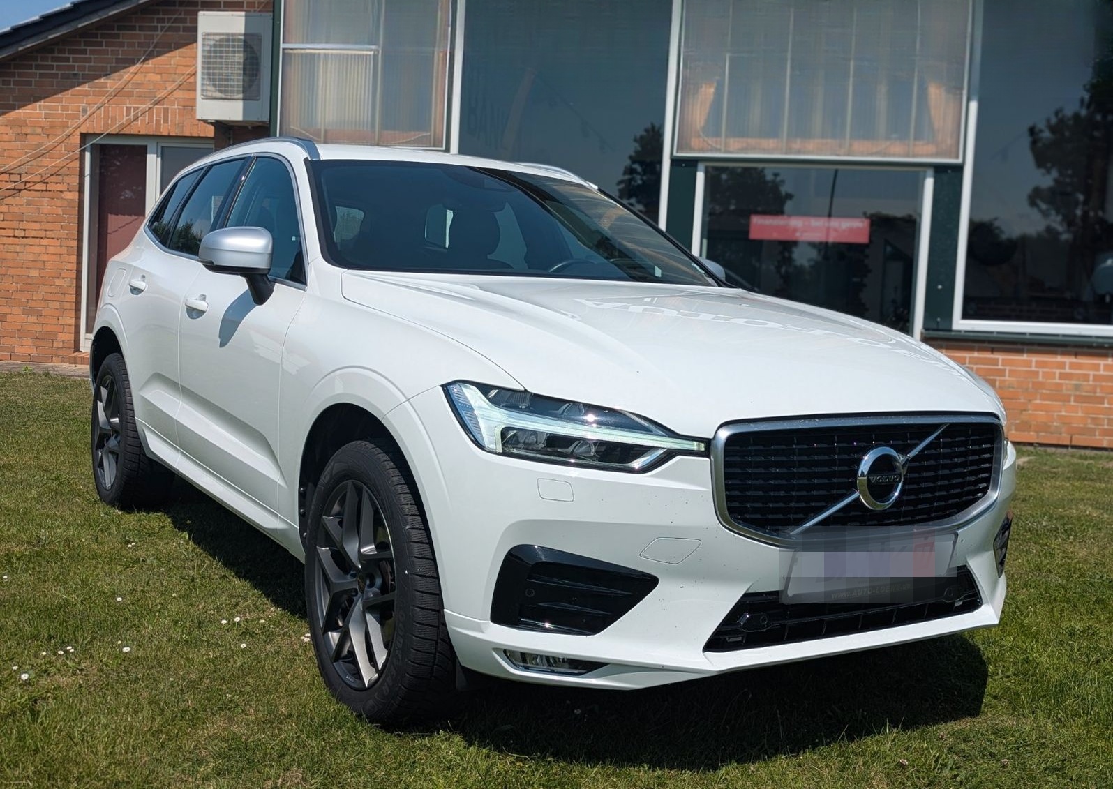 Volvo XC60 AWD R-DESIGN LEDER MEMORY SPUR TOT HUD ACC foto 3