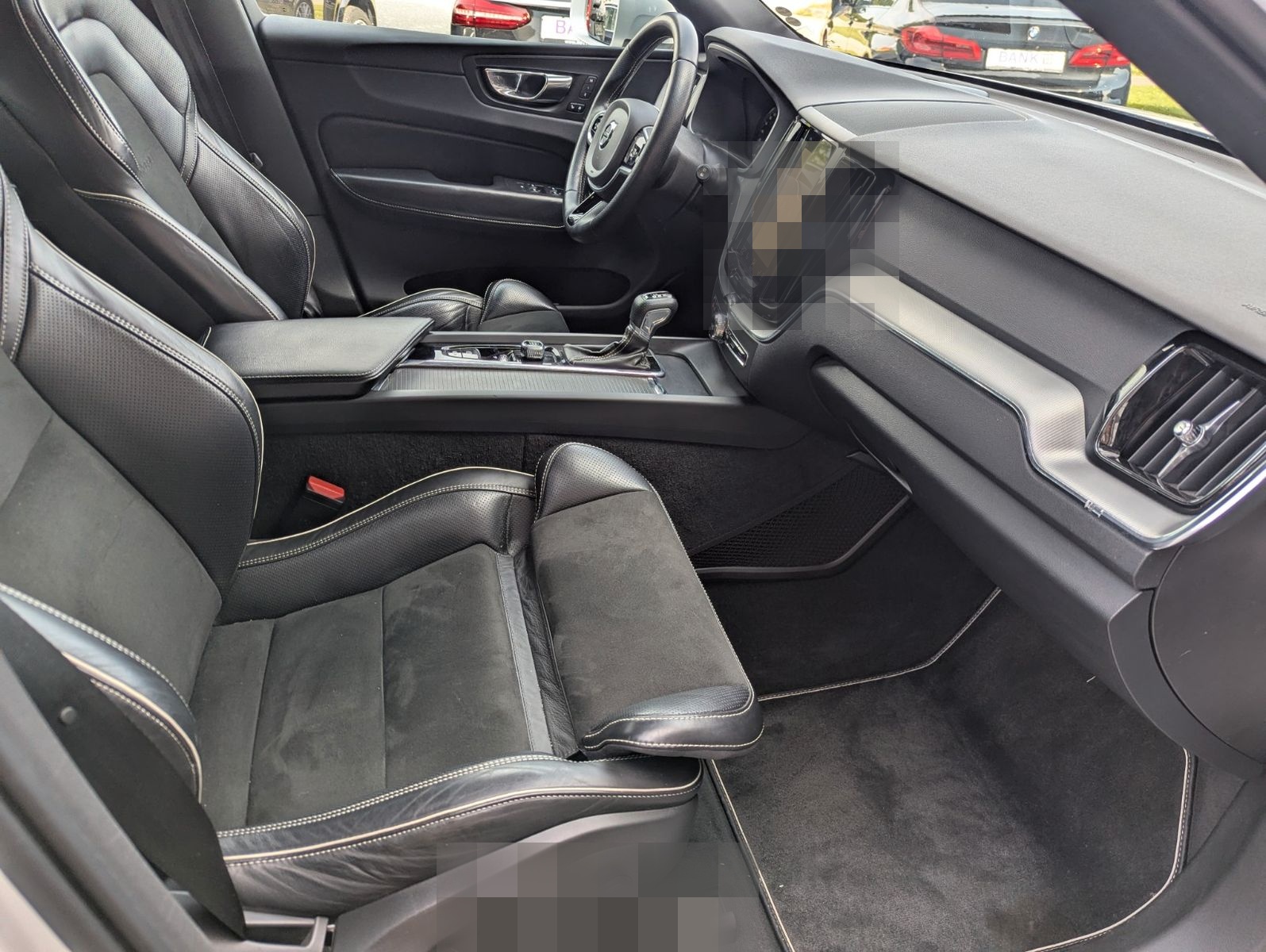 Volvo XC60 AWD R-DESIGN LEDER MEMORY SPUR TOT HUD ACC foto 10