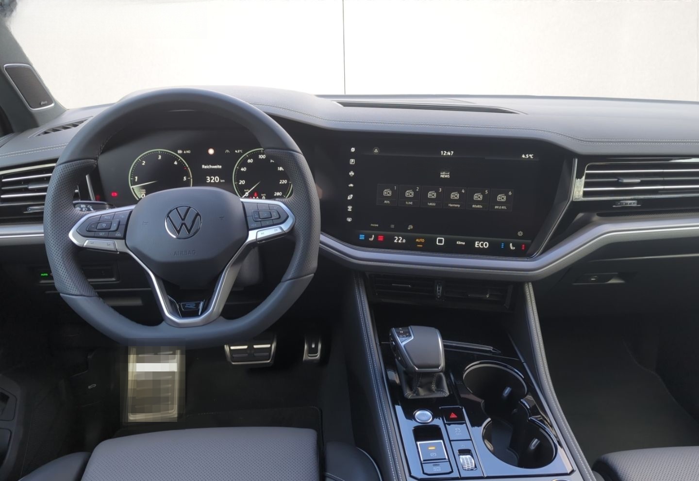 Volkswagen Touareg R-Line 3.0 V6 TDI 4MOTION DSG AHK,NAV,SH foto 7