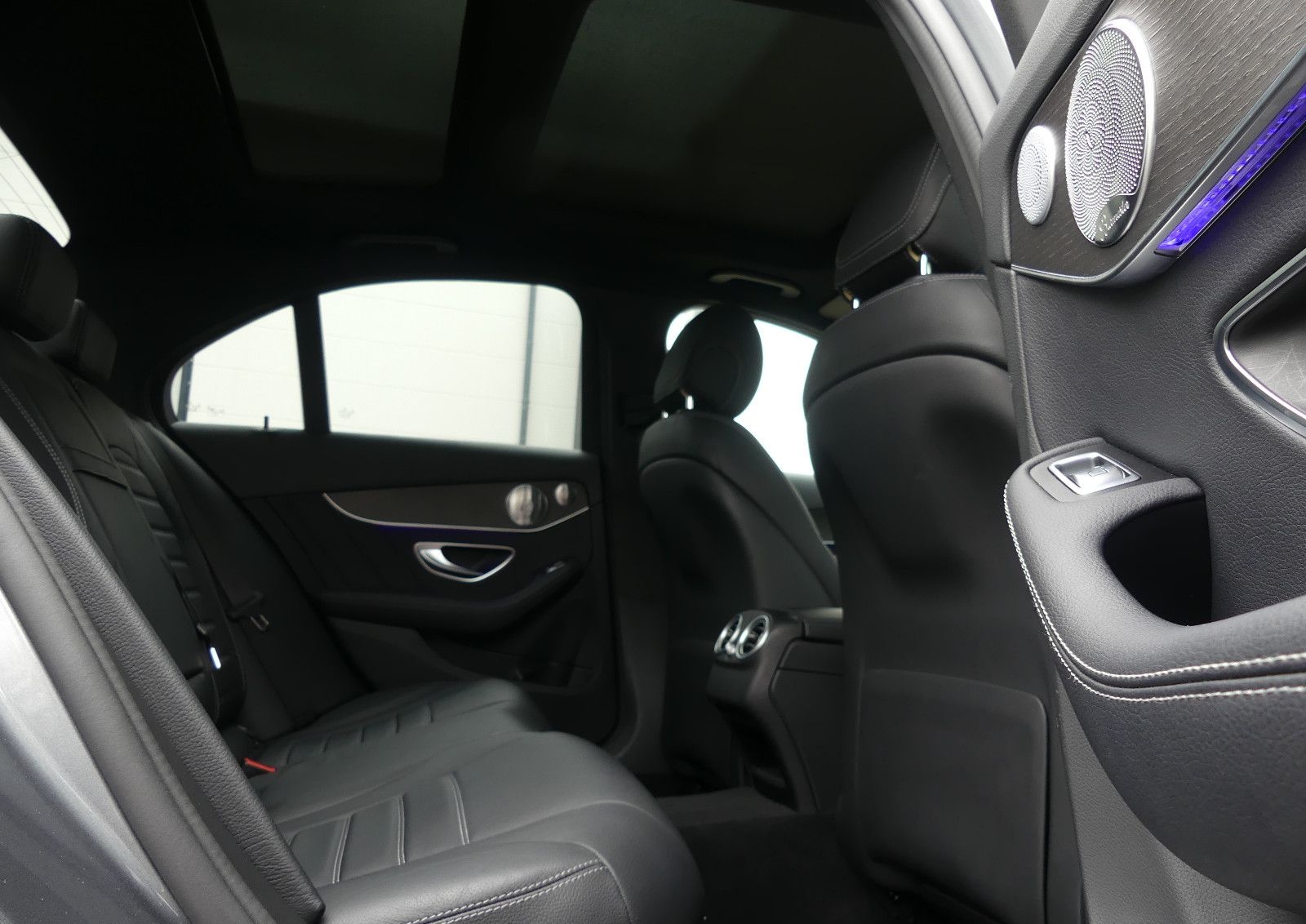 Mercedes-Benz C 220d Lim. 4M AMG Line /Virtual/Burmester/Pano foto 15