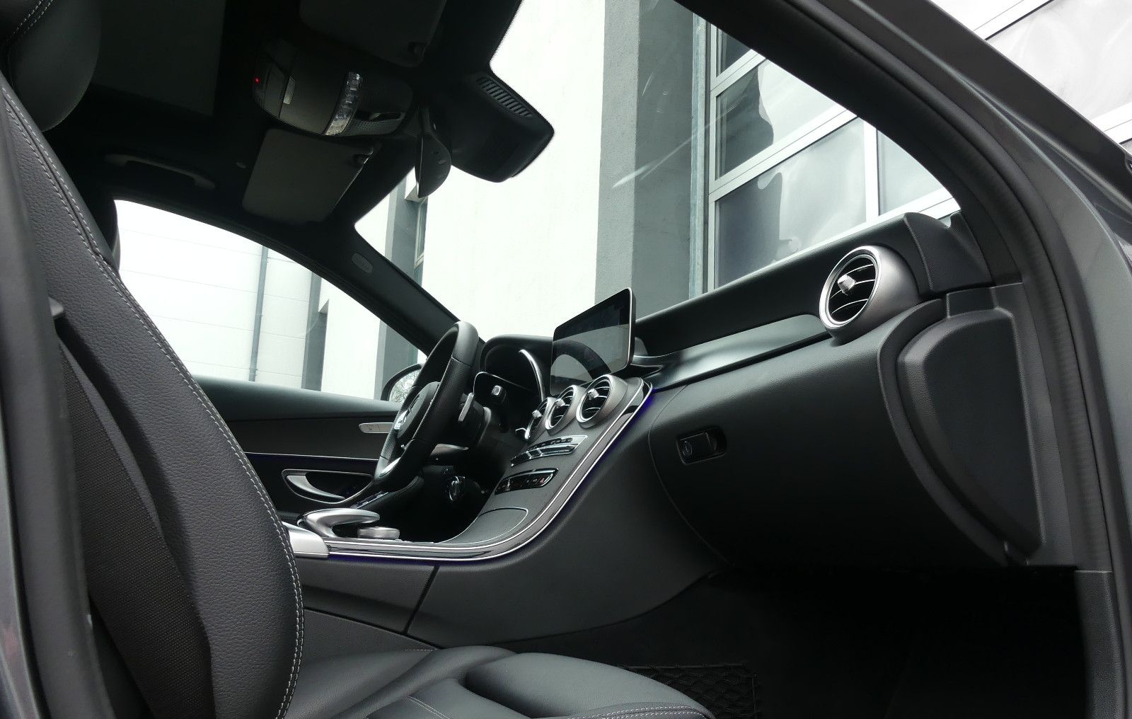 Mercedes-Benz C 220d Lim. 4M AMG Line /Virtual/Burmester/Pano foto 16