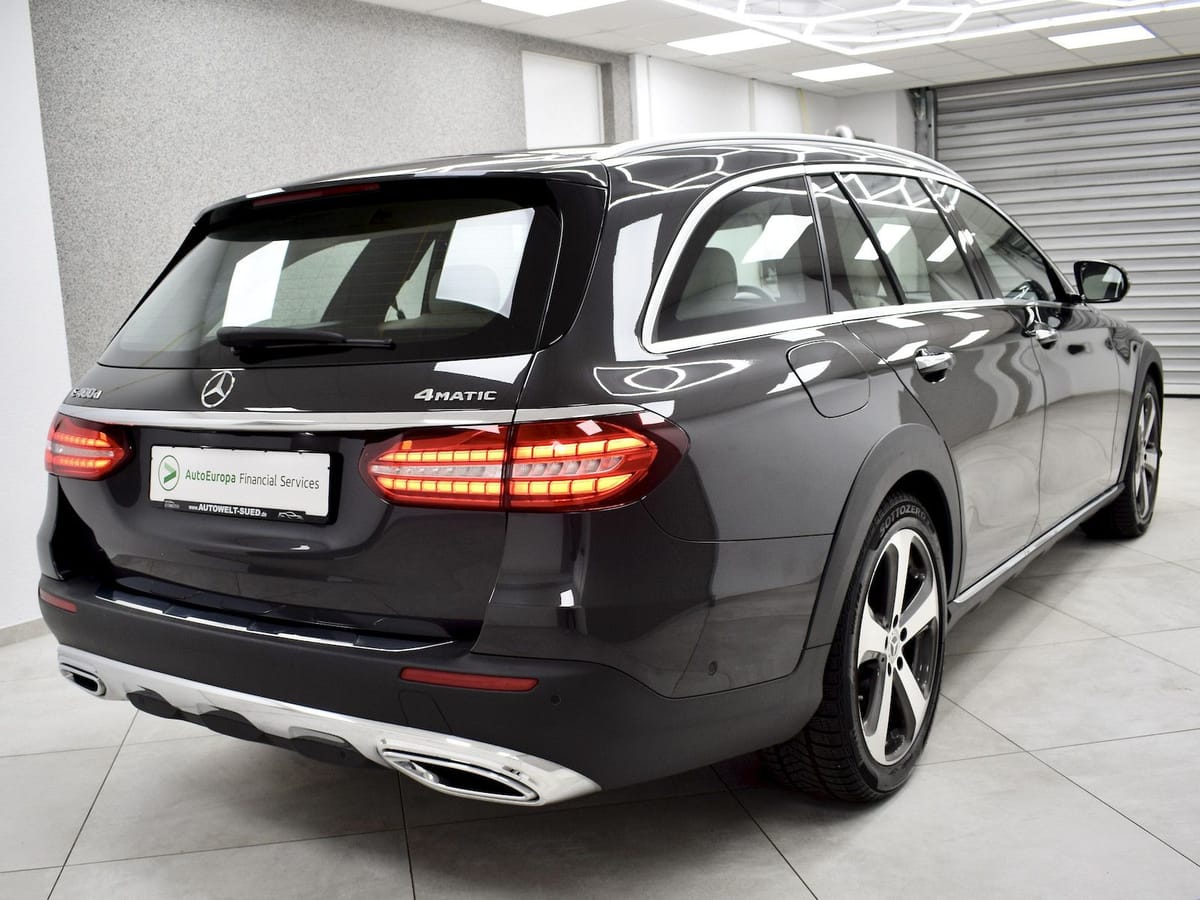 Mercedes-Benz E 400 d All-Terrain Wide AugR Air LED Rcam 2xMem foto 17