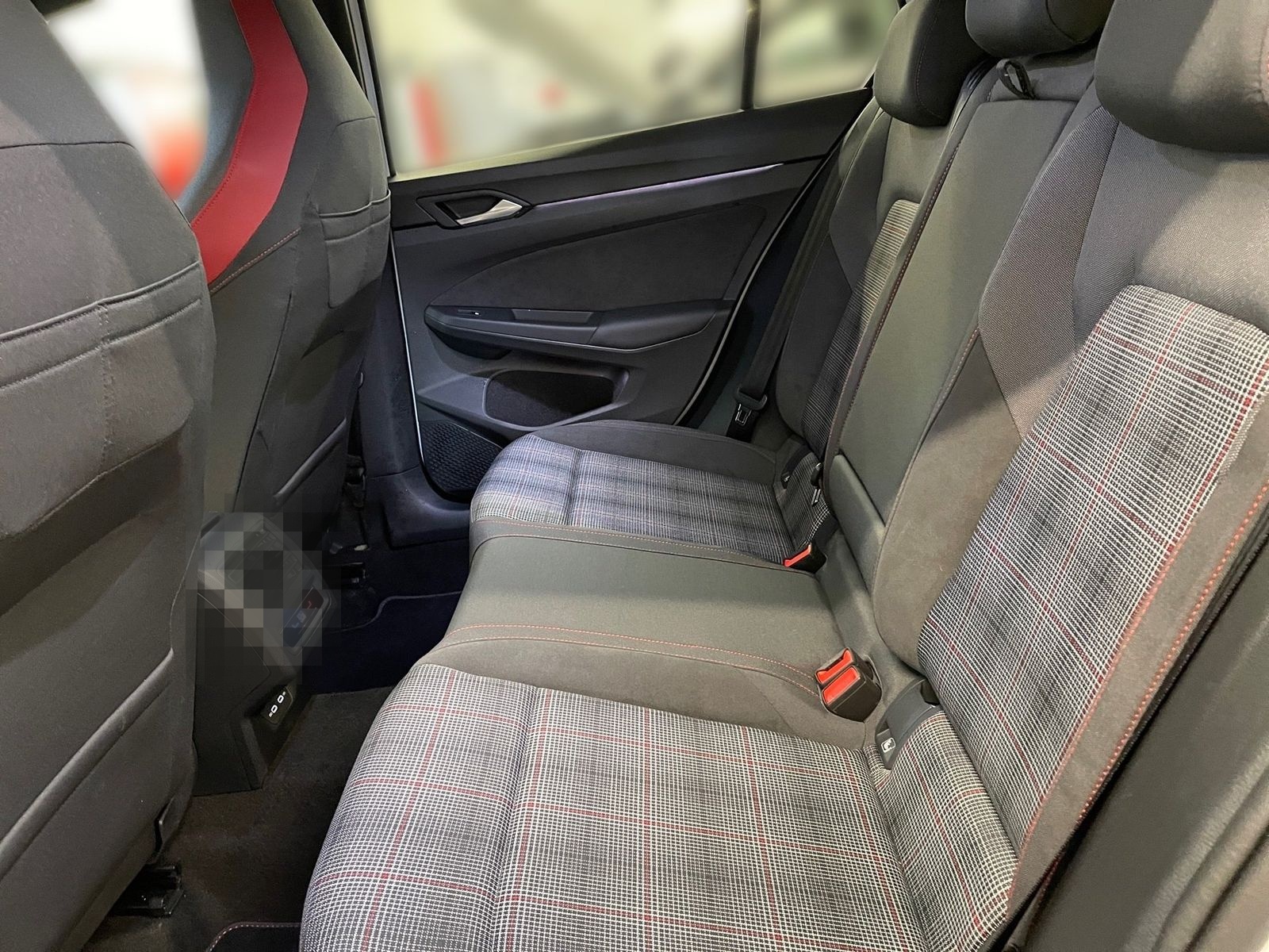 Volkswagen Golf VIII 2.0 TSI GTI *HEAD-UP*LED*KAMERA*NAVI* foto 14