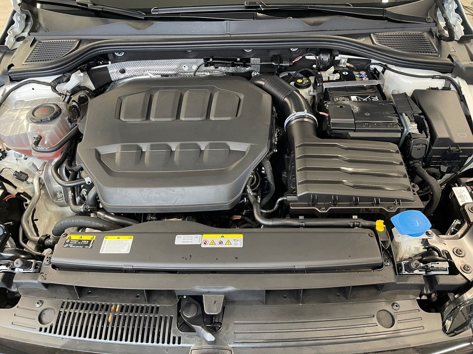 Volkswagen Golf VIII 2.0 TSI GTI *HEAD-UP*LED*KAMERA*NAVI* foto 8