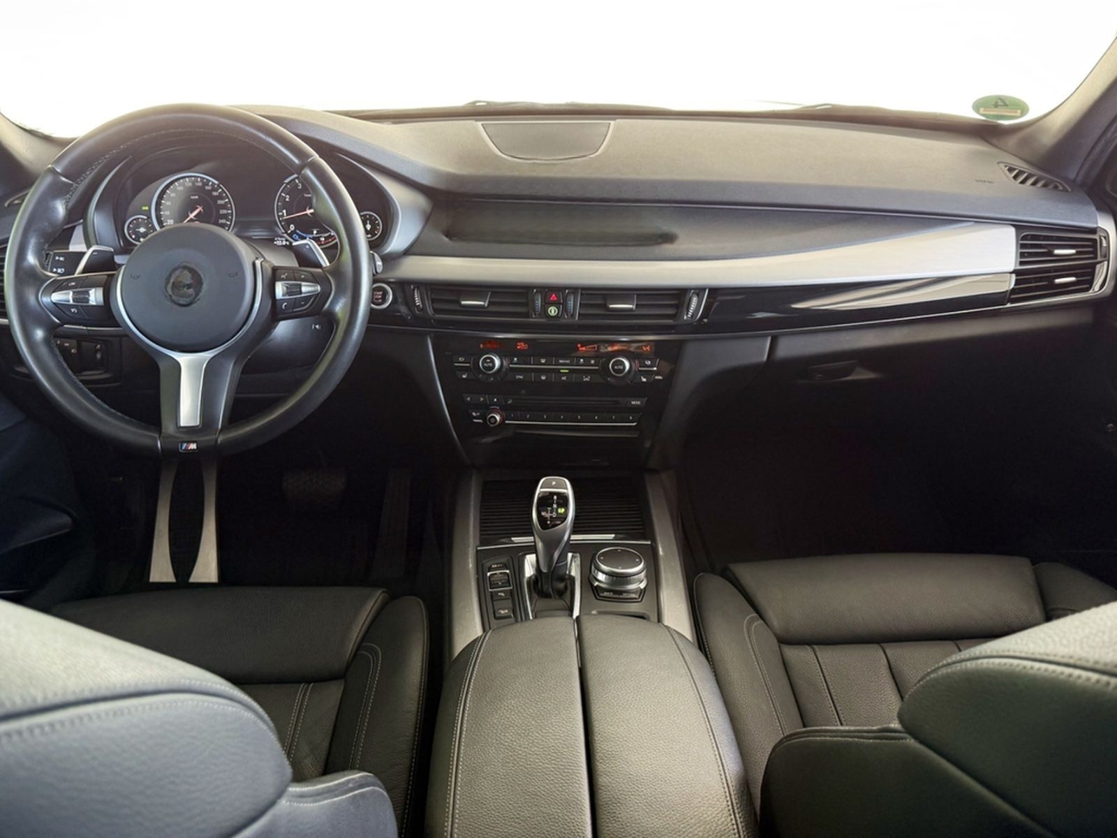 BMW X5 xDrive 50i SPORT-PAKET M TECHNIK 29.202 € NET foto 19