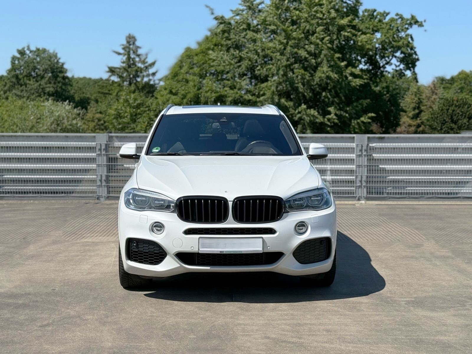 BMW X5 xDrive 50i SPORT-PAKET M TECHNIK 29.202 € NET foto 3
