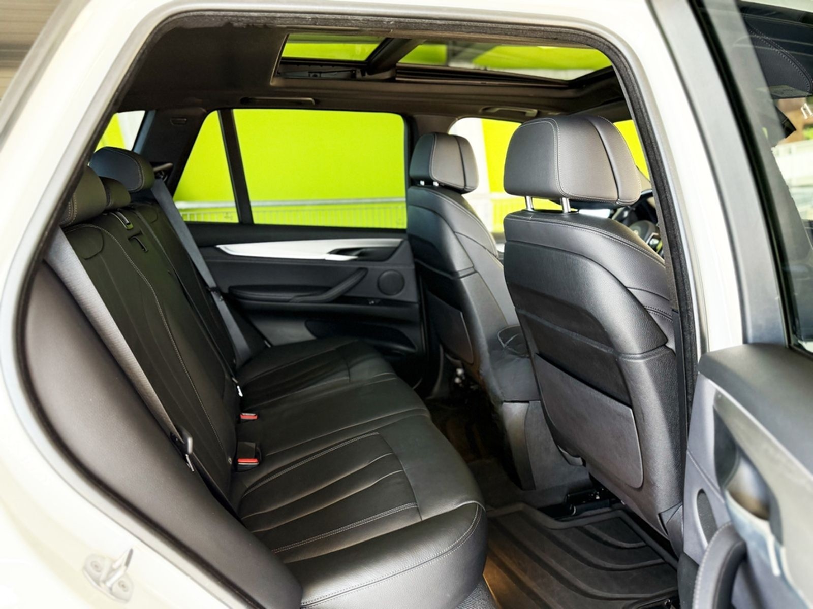 BMW X5 xDrive 50i SPORT-PAKET M TECHNIK 29.202 € NET foto 27