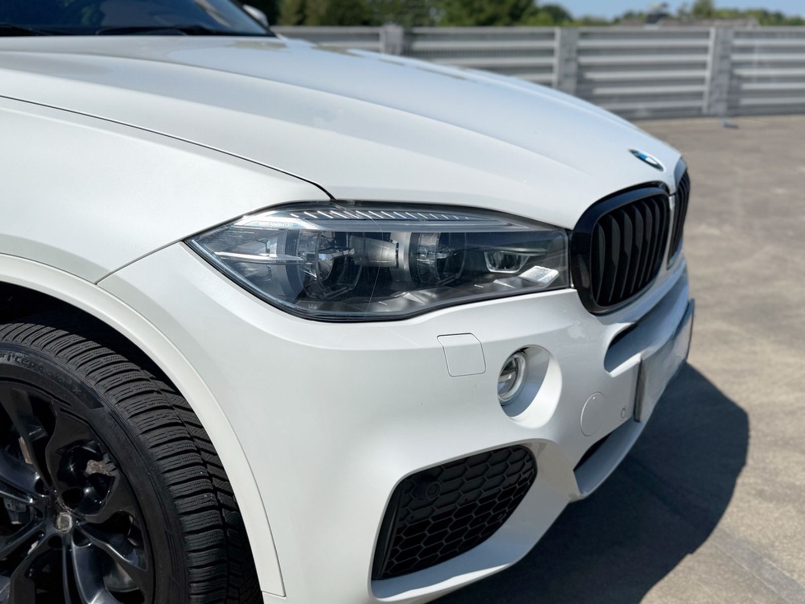 BMW X5 xDrive 50i SPORT-PAKET M TECHNIK 29.202 € NET foto 5