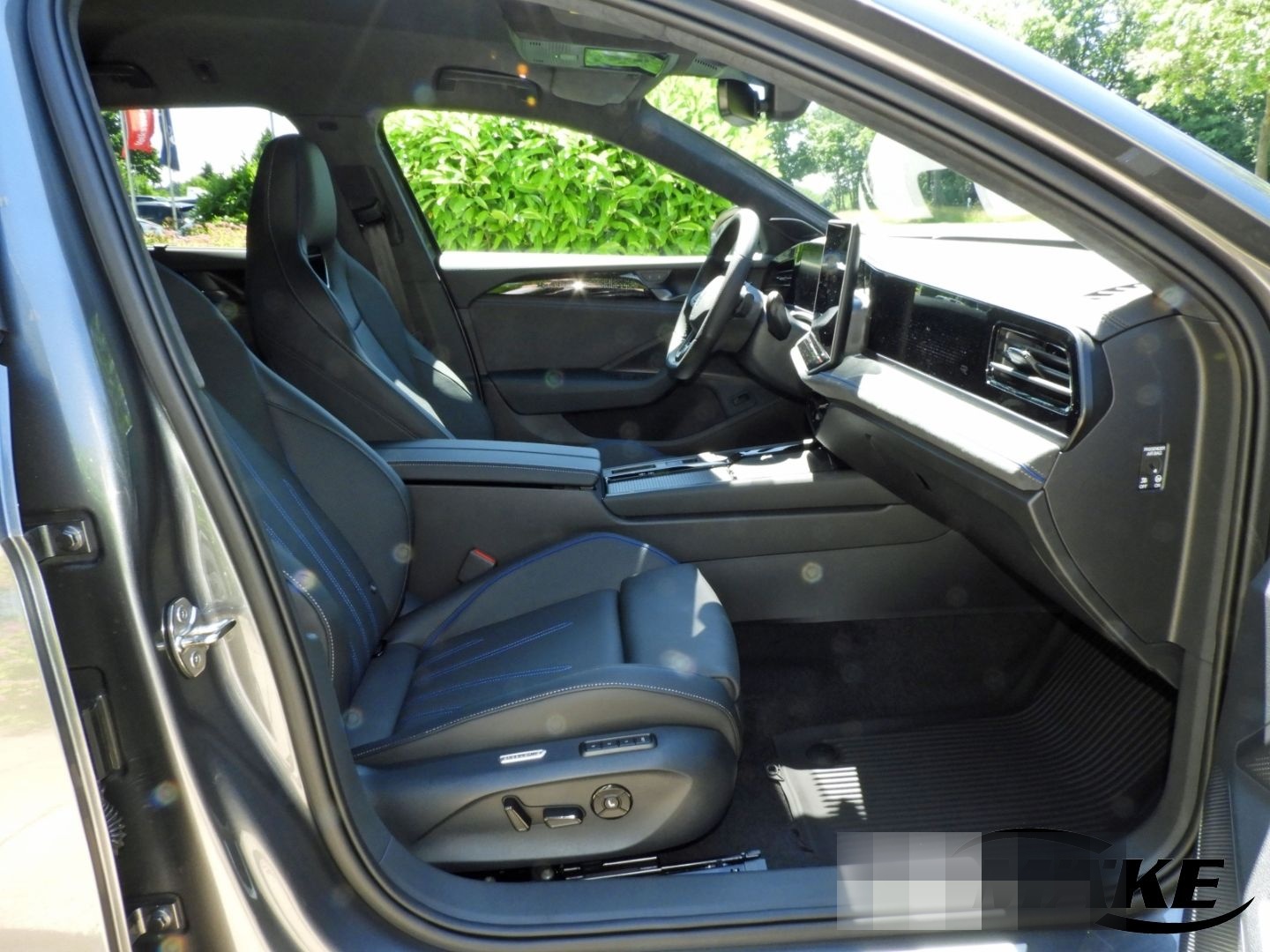Volkswagen Passat R-Line 2.0TDI 4M DSG SIGNATURE STDHZG VOL foto 12