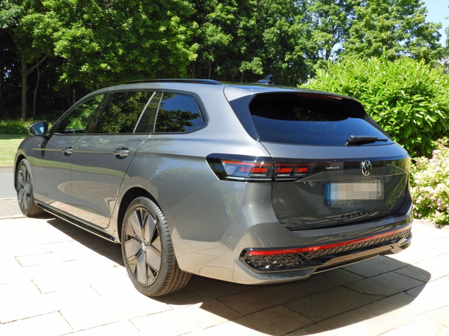 Volkswagen Passat R-Line 2.0TDI 4M DSG SIGNATURE STDHZG VOL foto 4